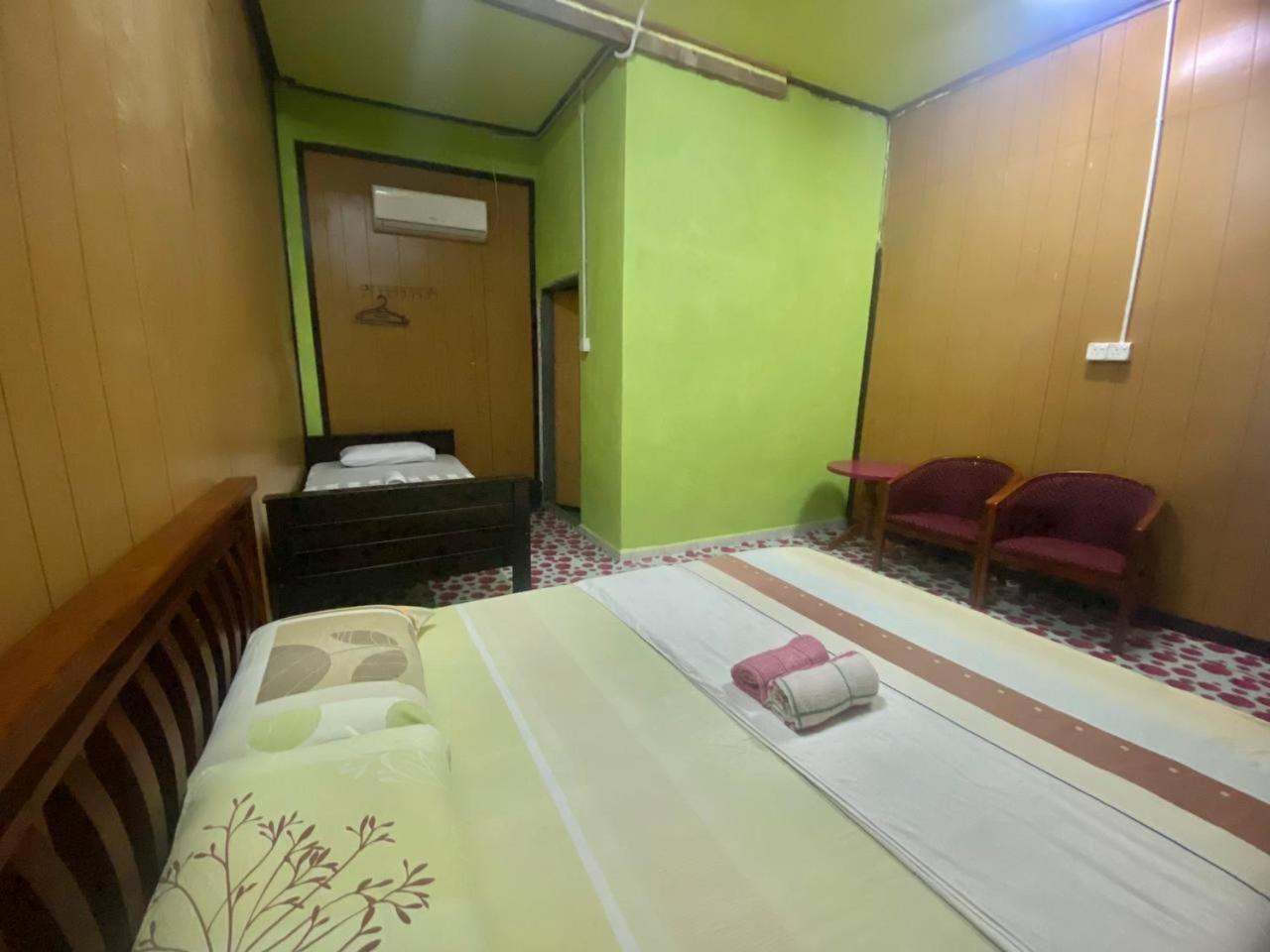 Отель Perhentian Hazipah Kampong Pasir Hantu Экстерьер фото